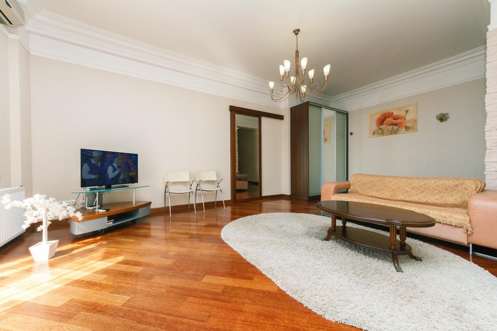 Alma Apartment